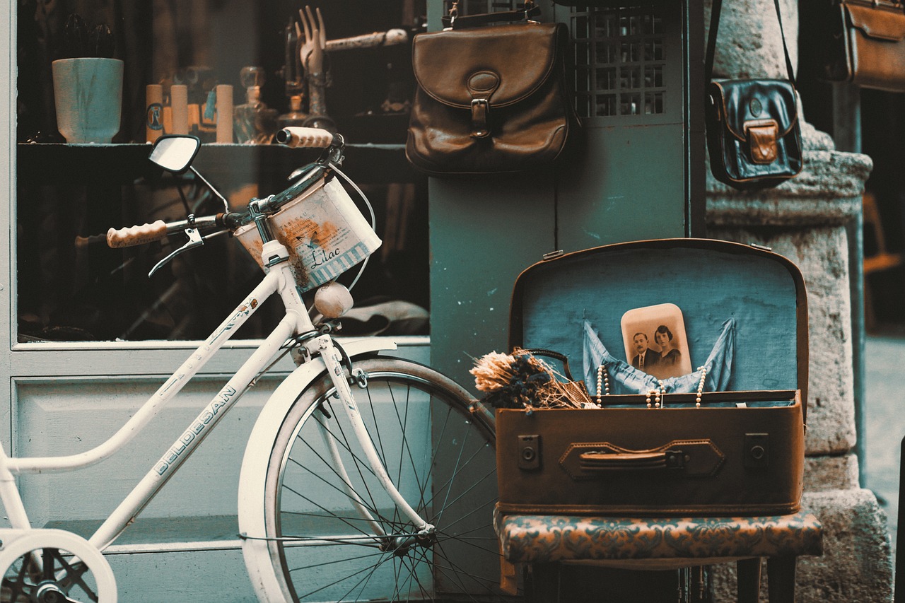 Wieszaki rowerowe – jak wybrać odpowiednie modele do domu, garażu i miejsc publicznych?