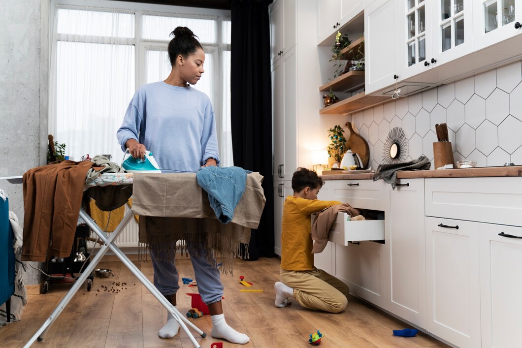Poradnik sprzątania: skuteczne strategie dla utrzymania porządku w domu